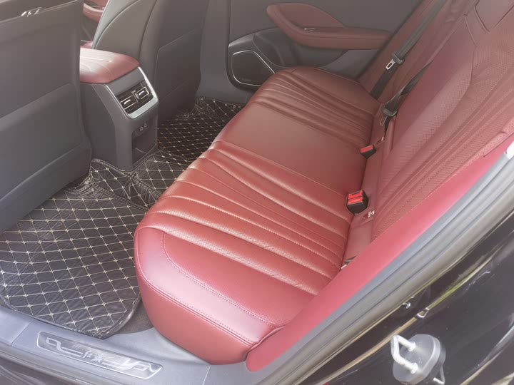 Фото 9 - Hongqi H5