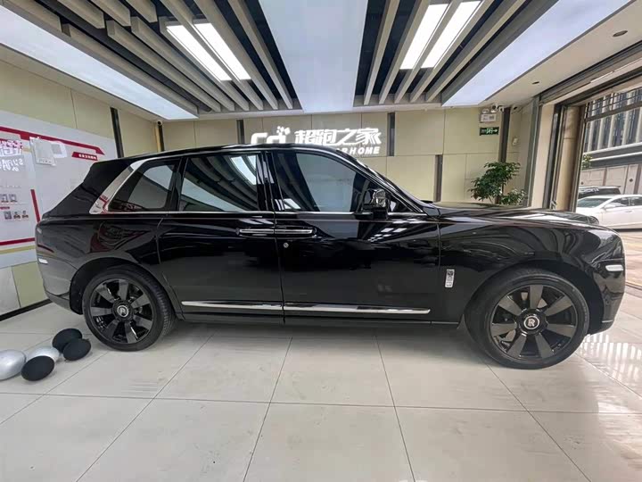 Фото 5 - Rolls-Royce Cullinan