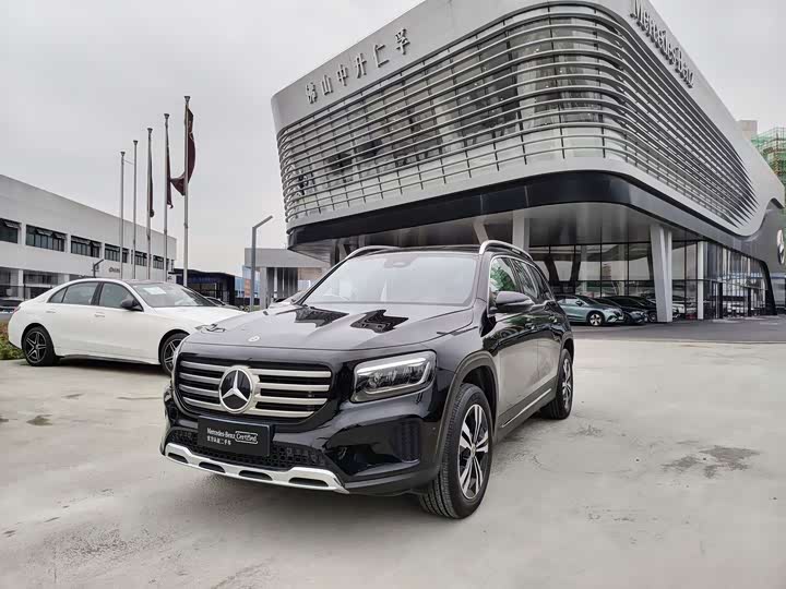 Фото 1 - Mercedes-Benz GLB-Class
