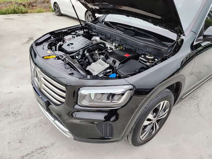 Фото 14 - Mercedes-Benz GLB-Class