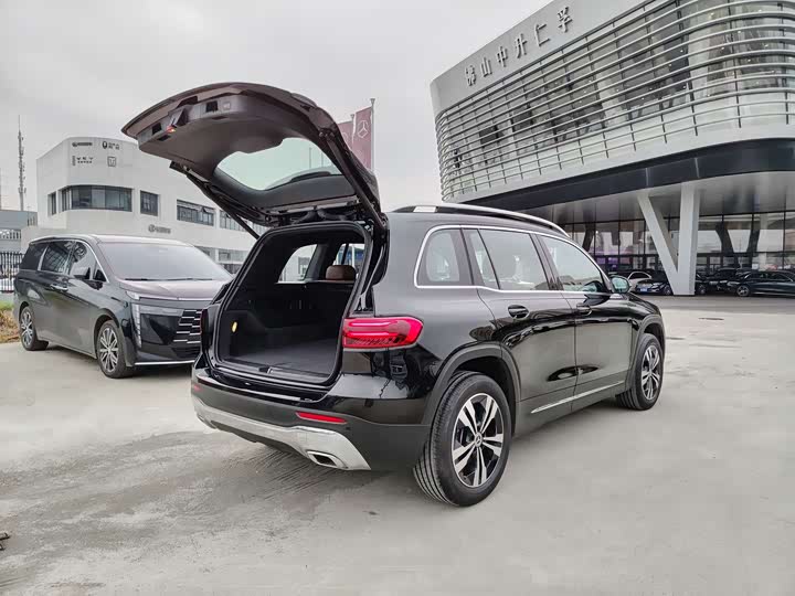 Фото 4 - Mercedes-Benz GLB-Class