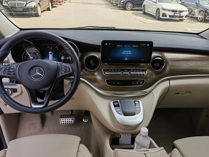 Фото 5 - Mercedes-Benz V-Class