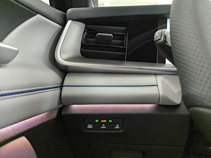 Фото 14 - Volkswagen Tayron