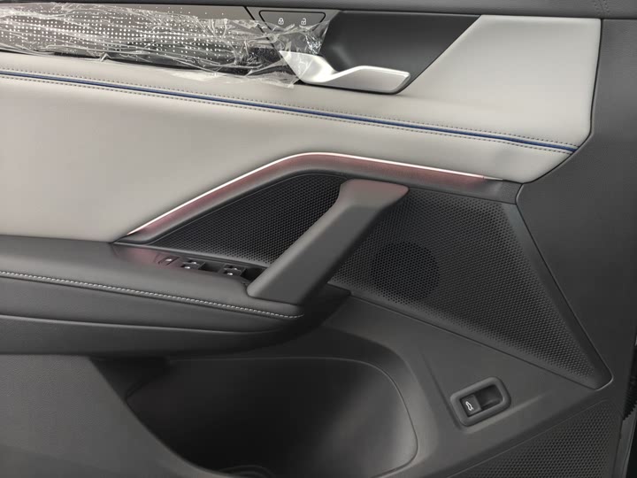 Фото 15 - Volkswagen Tayron