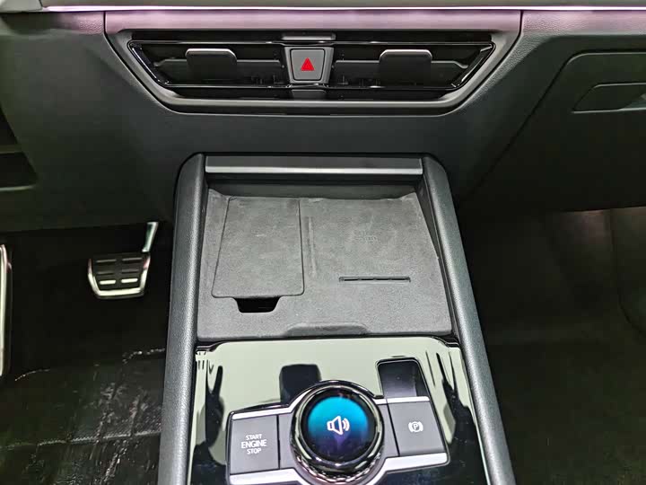 Фото 16 - Volkswagen Tayron