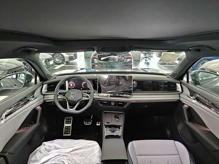 Фото 9 - Volkswagen Tayron