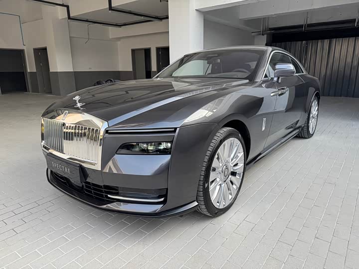 Фото 1 - Rolls-Royce Spectre