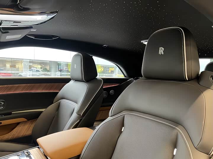 Фото 4 - Rolls-Royce Spectre