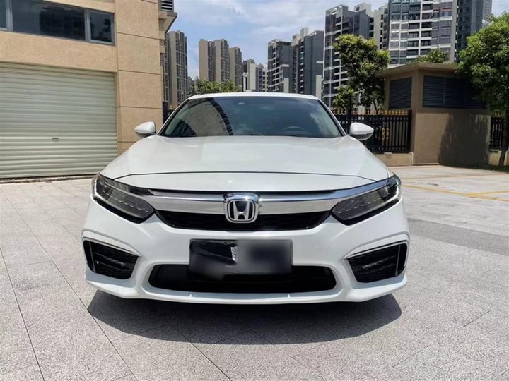 Фото 3 - Honda Inspire