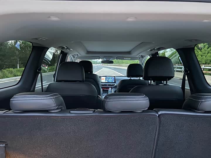 Фото 12 - Maxus G50