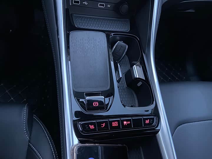 Фото 14 - Maxus G50