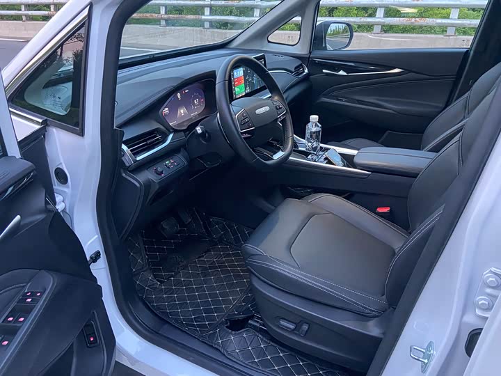 Фото 7 - Maxus G50