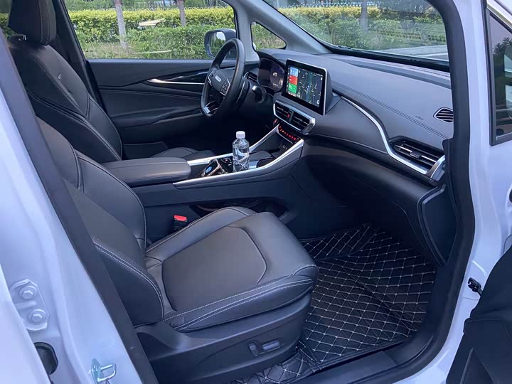 Фото 8 - Maxus G50