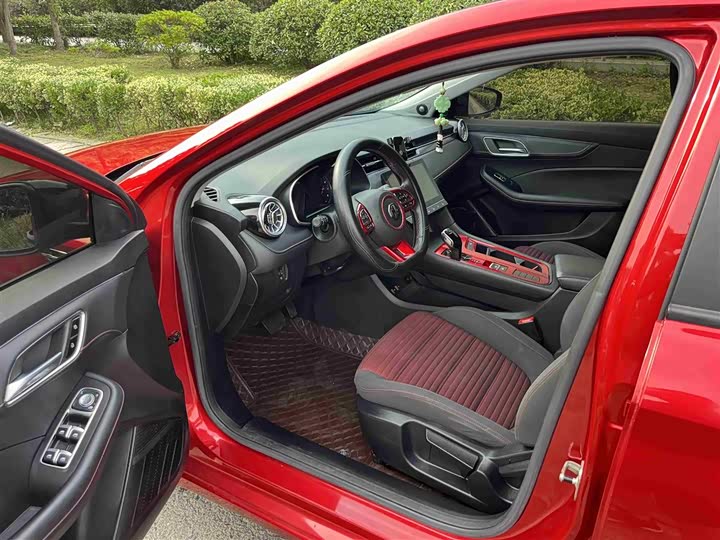 Фото 5 - MG Motor 6