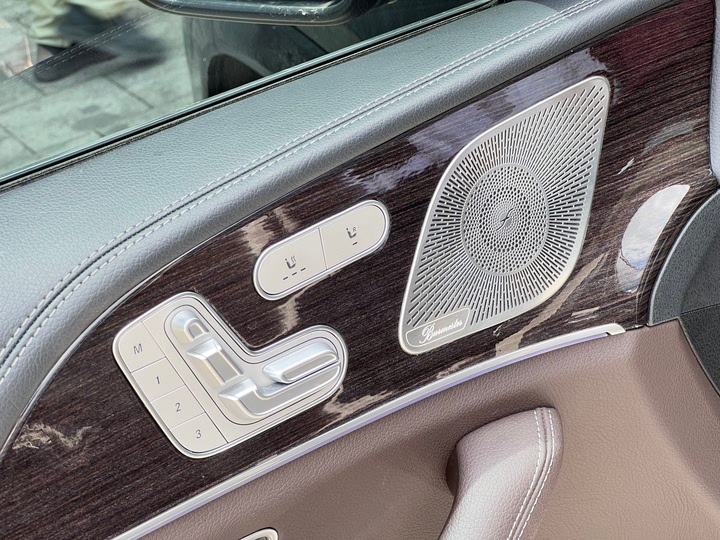 Фото 11 - Mercedes-Benz GLS-Class