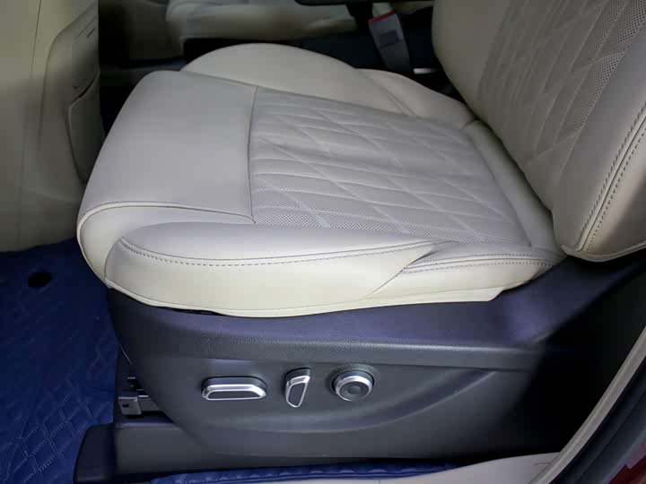 Фото 12 - Buick GL8 ES