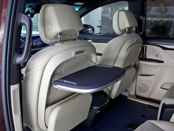 Фото 18 - Buick GL8 ES