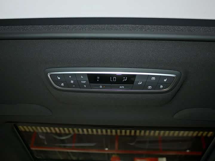 Фото 23 - Buick GL8 ES