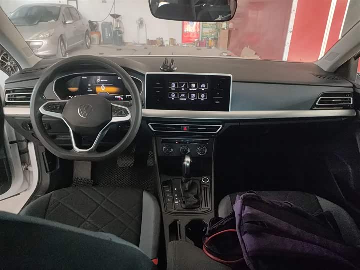 Фото 10 - Volkswagen Lavida