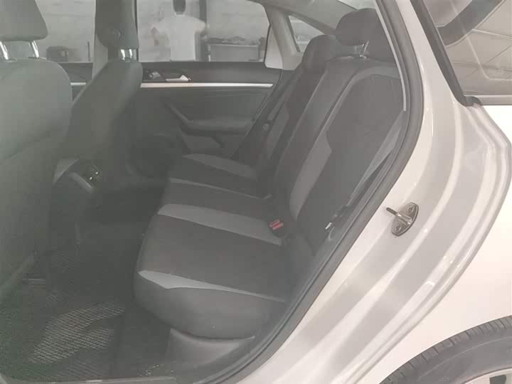 Фото 17 - Volkswagen Lavida