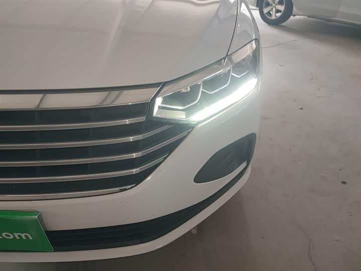 Фото 24 - Volkswagen Lavida