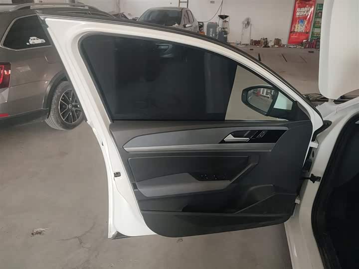 Фото 28 - Volkswagen Lavida