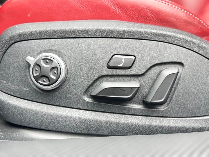 Фото 10 - Audi S4