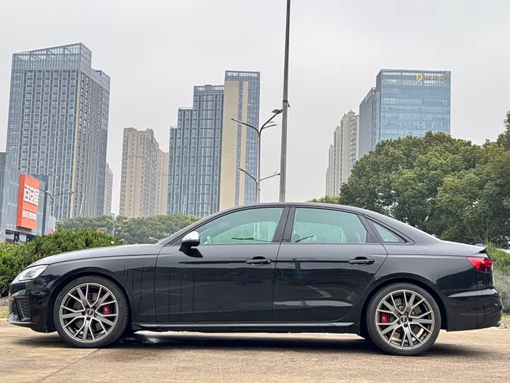 Фото 3 - Audi S4