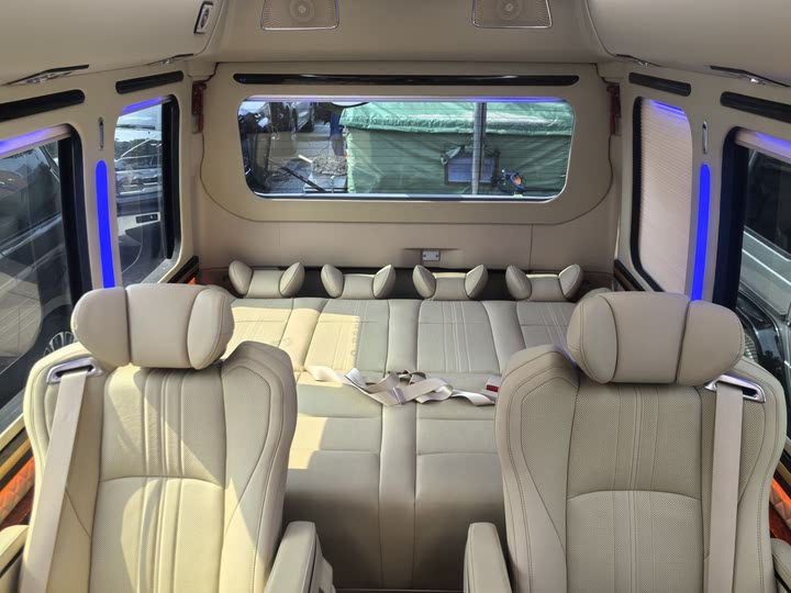 Фото 14 - Toyota Coaster