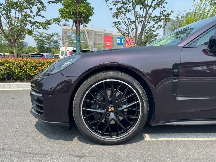 Фото 13 - Porsche Panamera