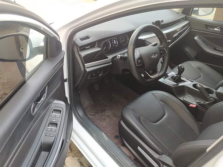 Фото 16 - Chery Arrizo 5