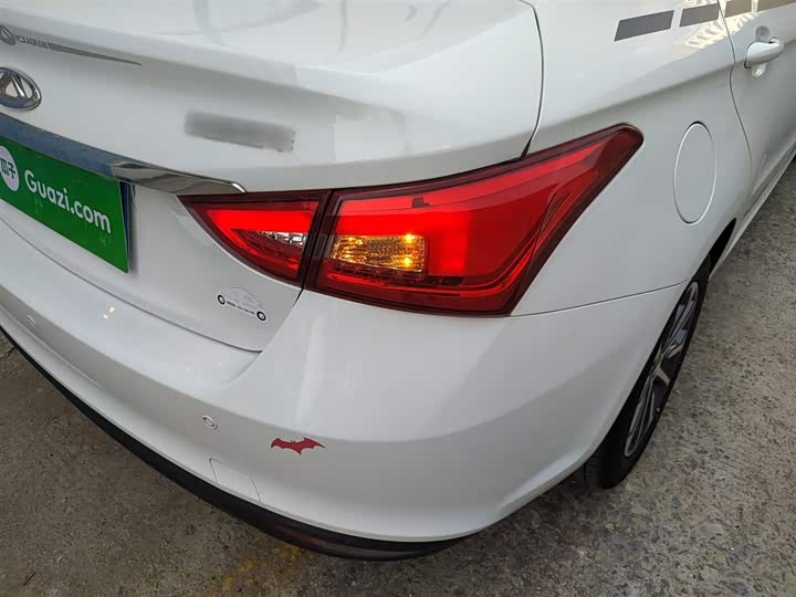 Фото 8 - Chery Arrizo 5