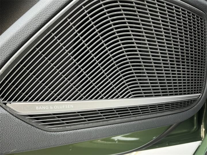 Фото 17 - Audi S4