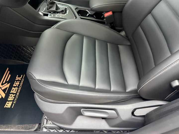 Фото 15 - Volkswagen Tharu EV