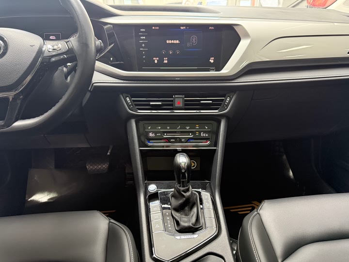 Фото 20 - Volkswagen Tharu EV