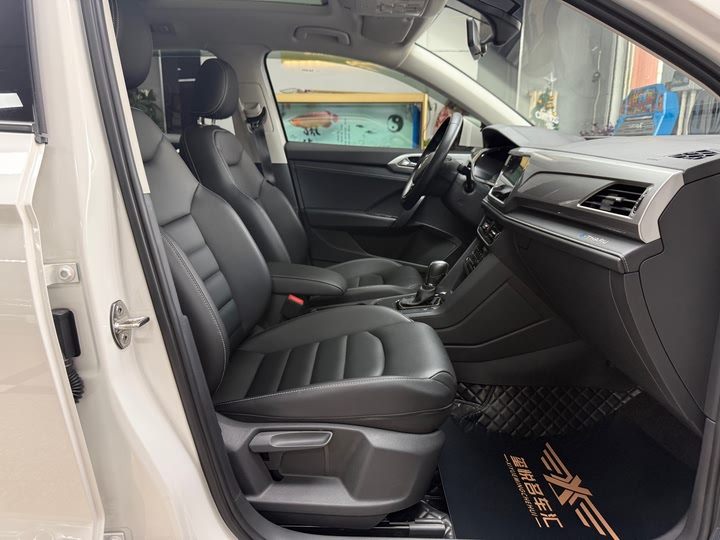 Фото 32 - Volkswagen Tharu EV