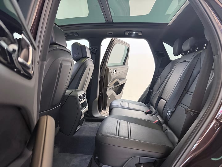 Фото 14 - Porsche Cayenne