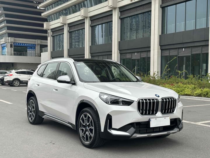 Фото 19 - BMW X1