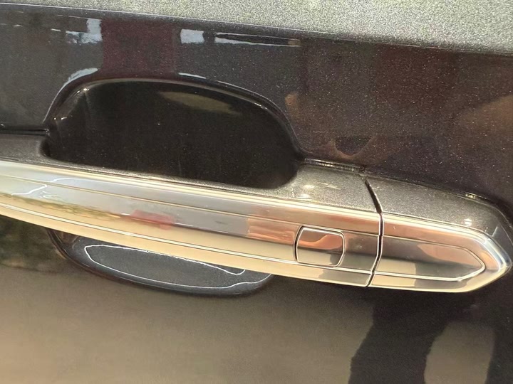 Фото 10 - Cadillac CT4