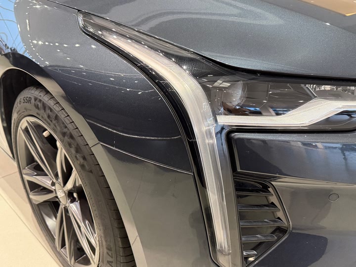 Фото 16 - Cadillac CT4