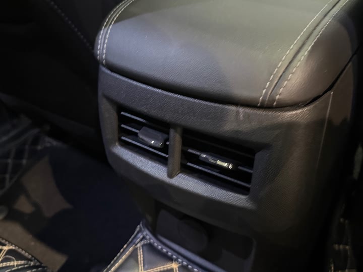 Фото 17 - Cadillac CT4