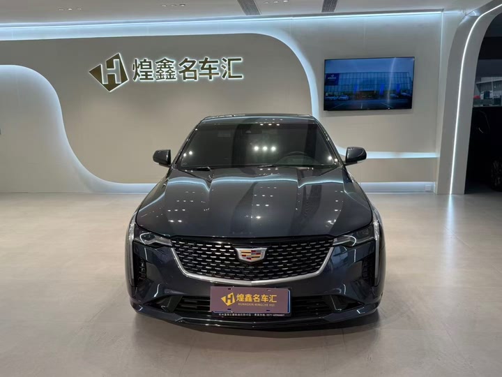 Фото 2 - Cadillac CT4