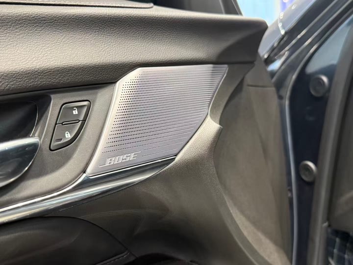 Фото 7 - Cadillac CT4