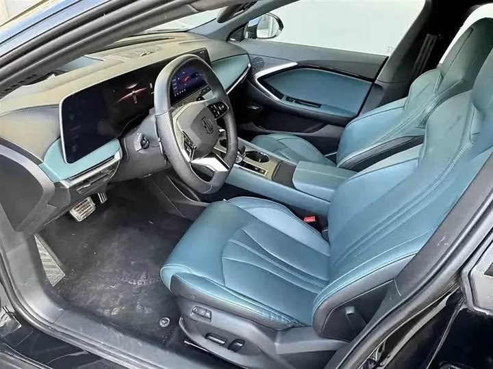 Фото 7 - MG Motor 7