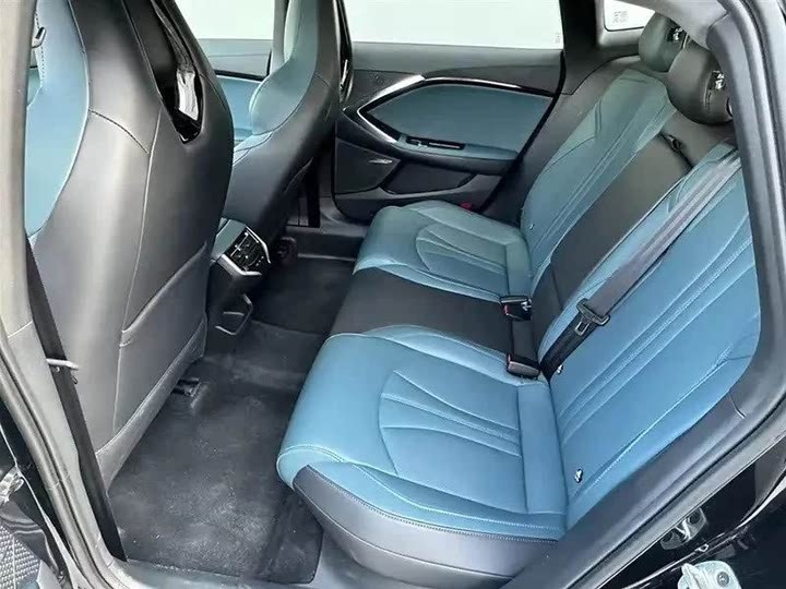 Фото 8 - MG Motor 7