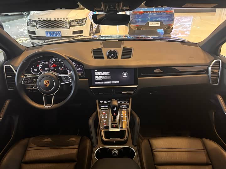 Фото 10 - Porsche Cayenne