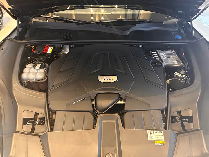 Фото 8 - Porsche Cayenne