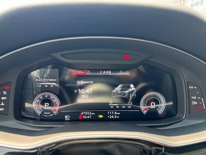 Фото 17 - Audi Q7