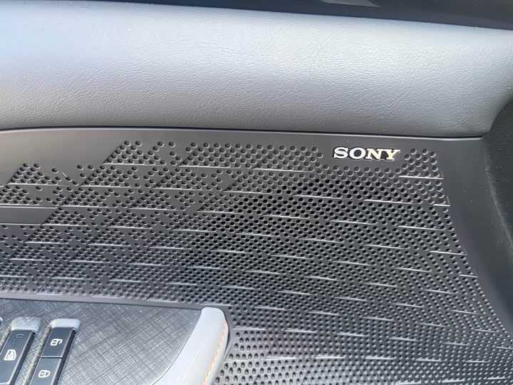 Фото 13 - Changan UNI-V