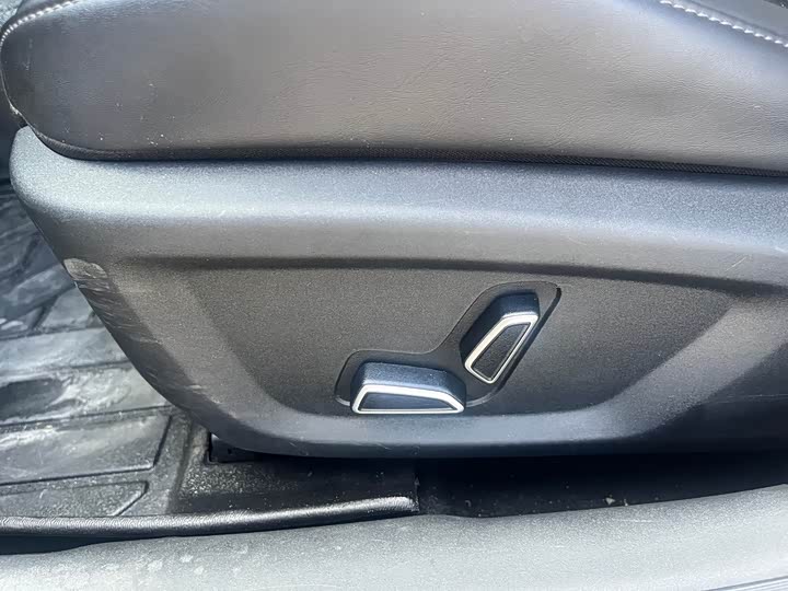 Фото 14 - Changan UNI-V